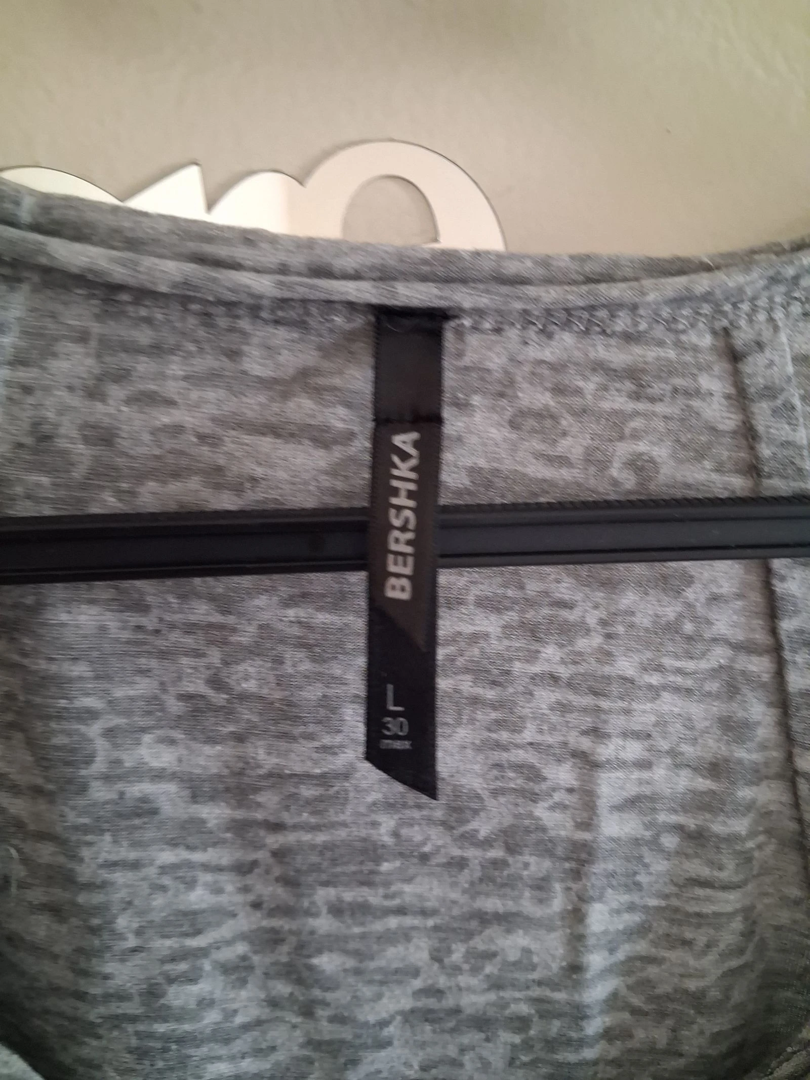 Débardeur feminino cinza e strass Bershka tamanho 40 – photo 8
